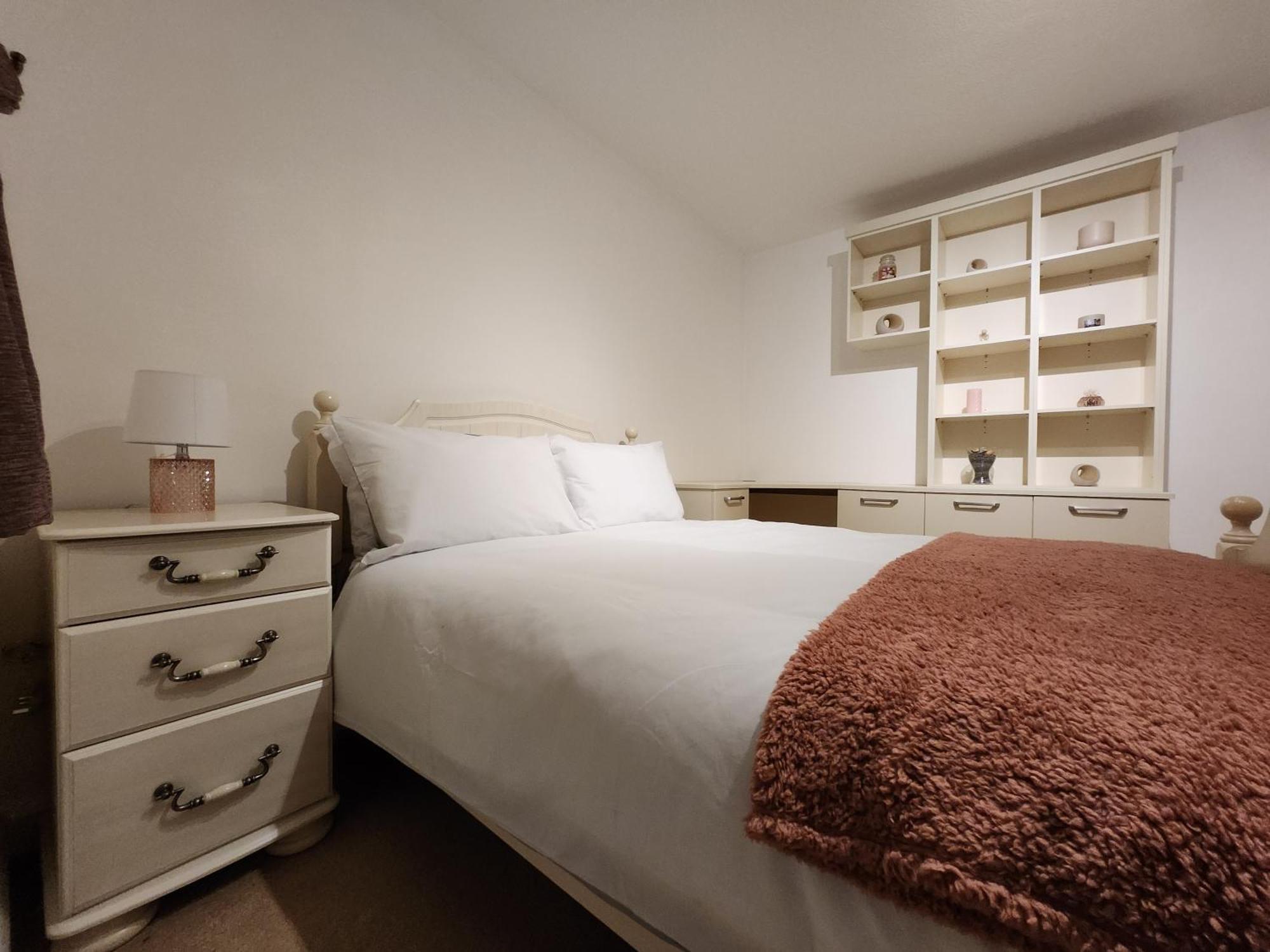 Elmdon House With 4 Spacious Bedrooms To Choose Birmingham Exteriör bild