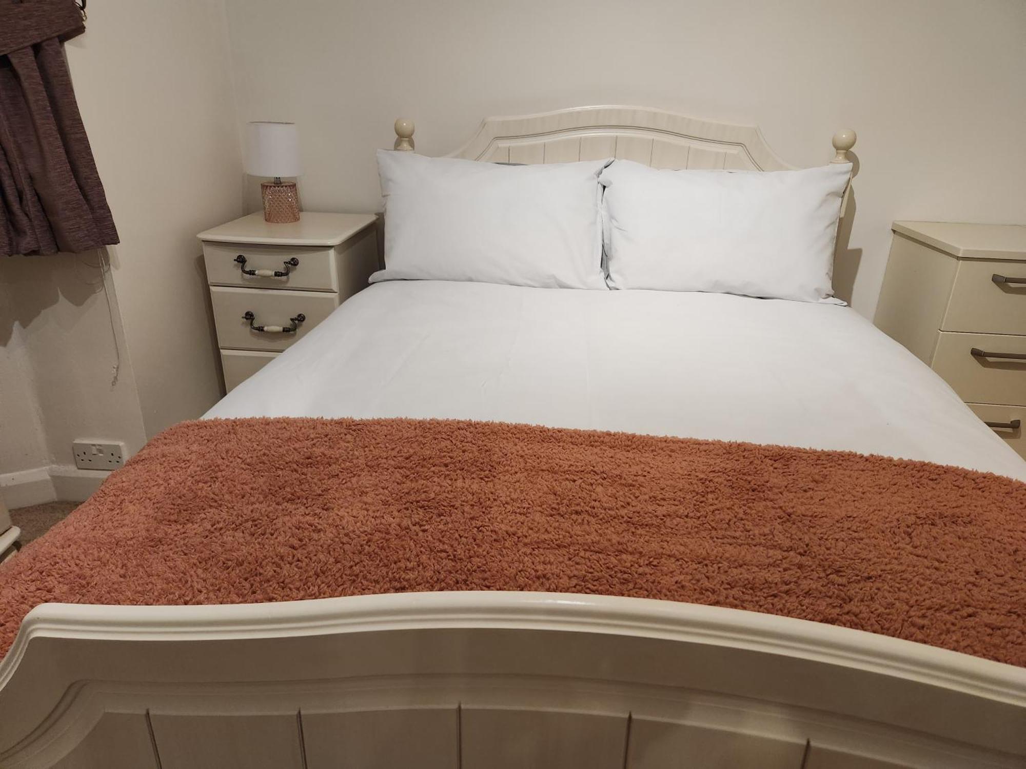 Elmdon House With 4 Spacious Bedrooms To Choose Birmingham Exteriör bild