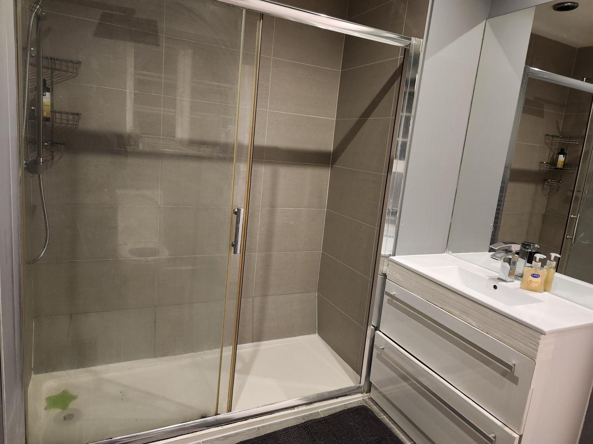 Elmdon House With 4 Spacious Bedrooms To Choose Birmingham Exteriör bild