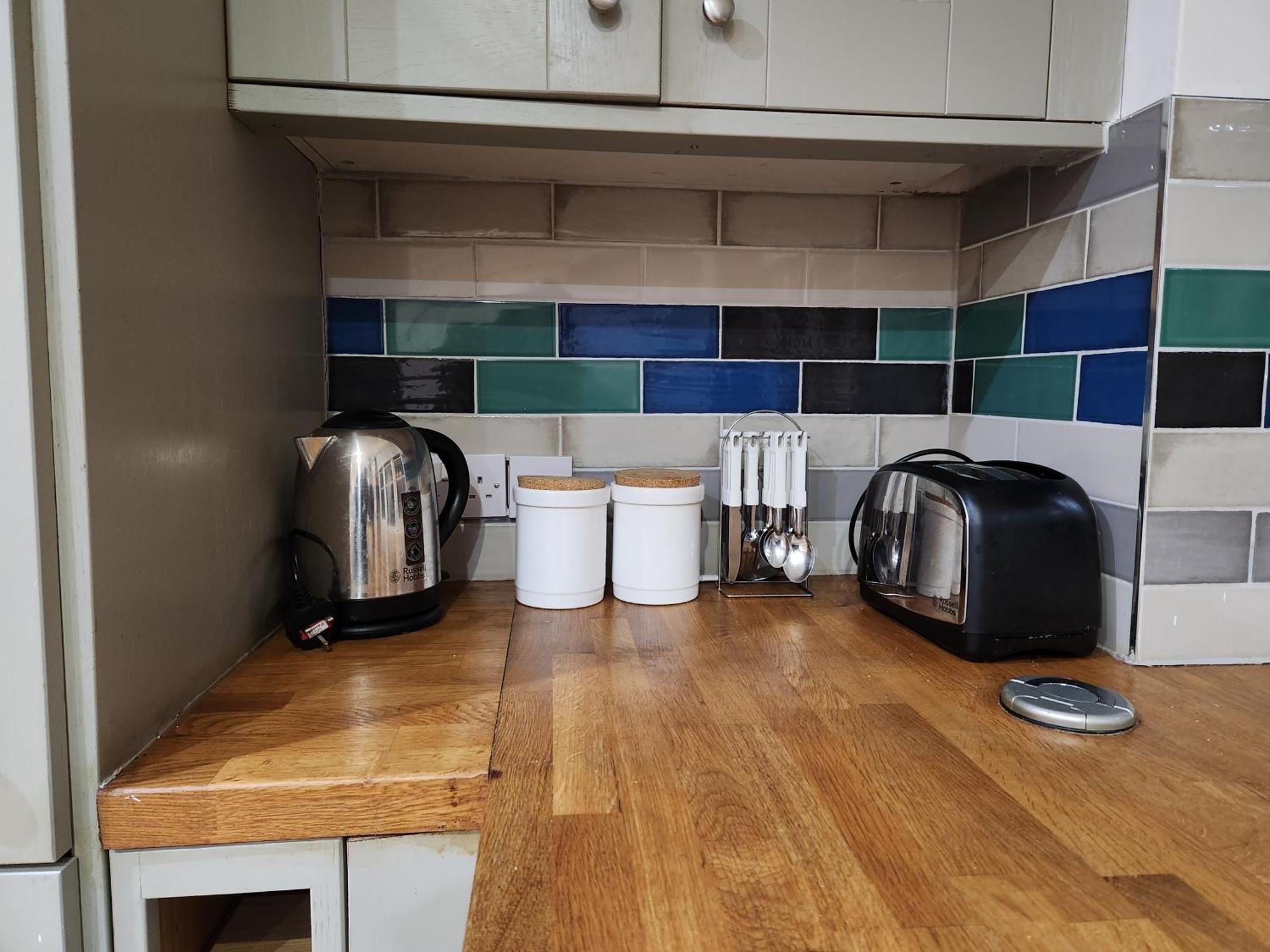 Elmdon House With 4 Spacious Bedrooms To Choose Birmingham Exteriör bild