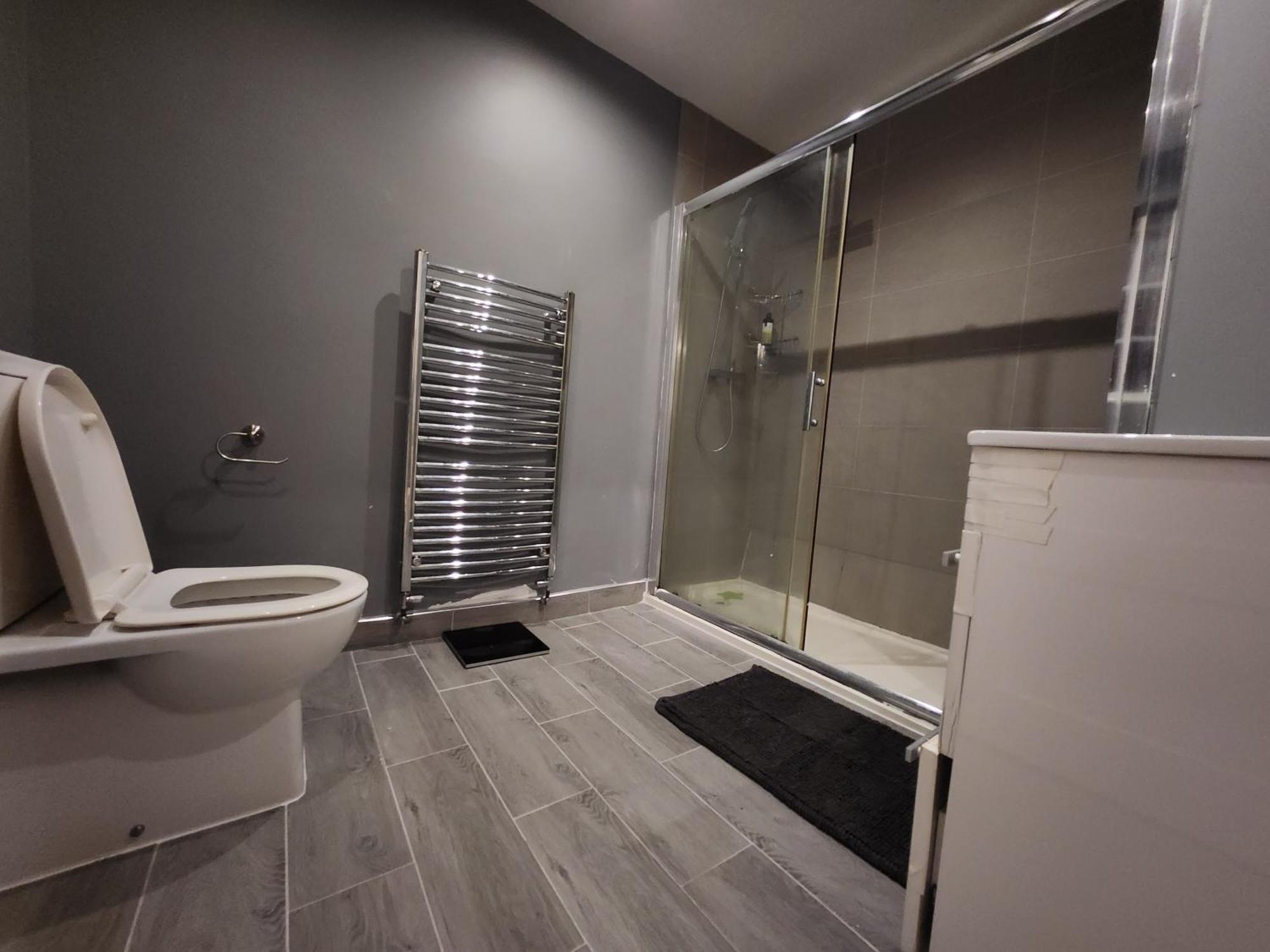 Elmdon House With 4 Spacious Bedrooms To Choose Birmingham Exteriör bild